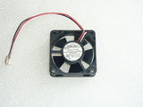 NMB-MAT 1404KL-01W-B59  DC5V 0.28A  3510 3.5CM 35MM 35X35X10MM 3pin Cooling Fan