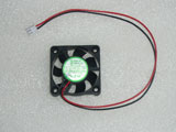 YOUNG LIN DFS401012L DFS401012M DC12V 0.7W/0.6W 4010 4CM 40mm 40x40x10mm 2pin Cooling Fan