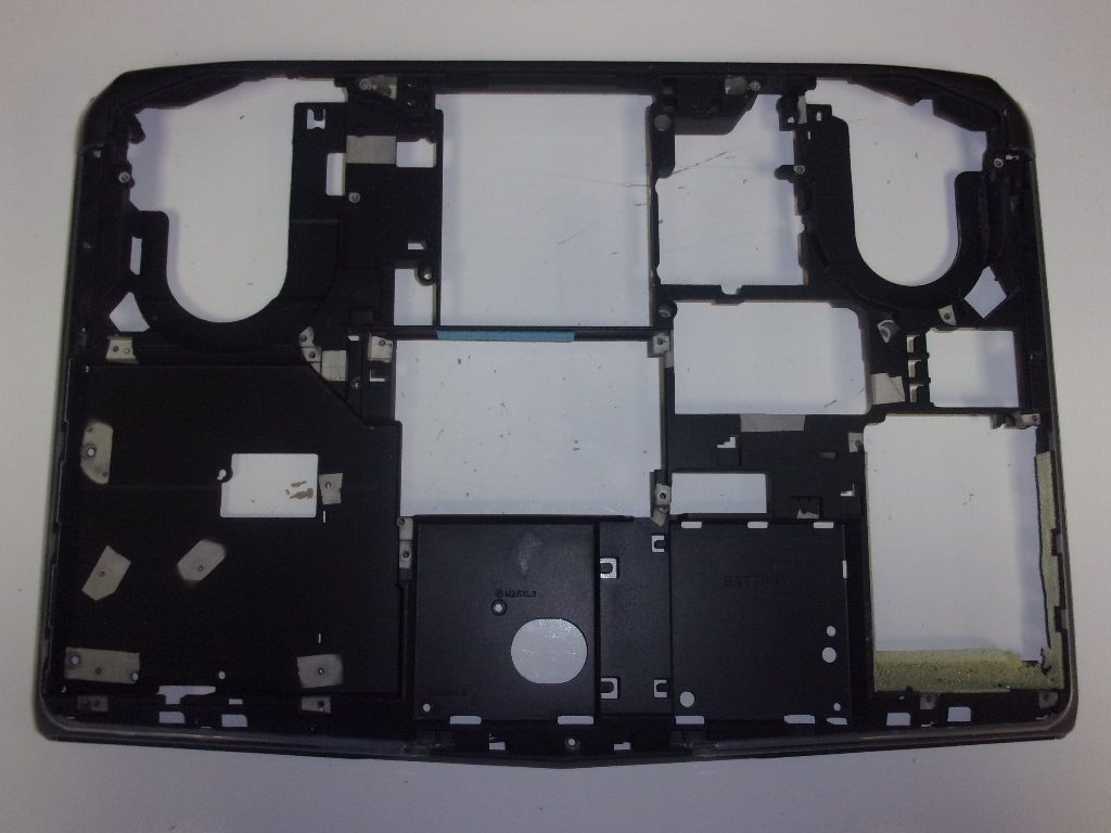 Dell Alienware M17X R5 0GXRRC VAS00 AM0UJ000B20 MainBoard LOWER Bottom Case Base Cover