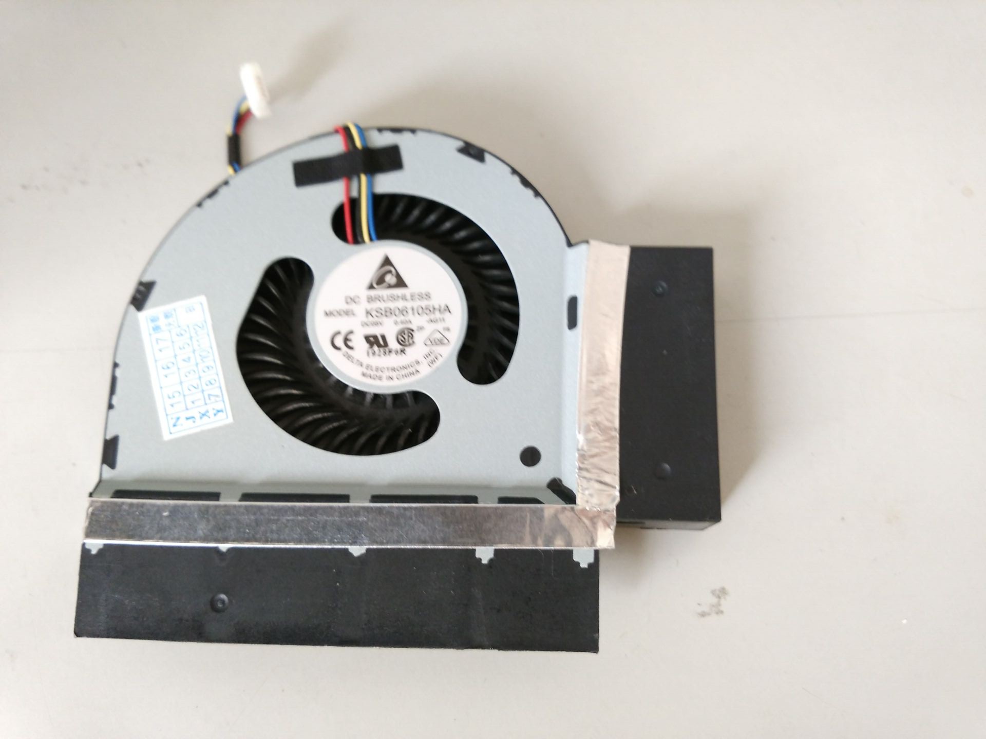 IBM Lenovo Thinkpad W520 KSB06105HA AG10 04W1579  6Pin Cooling Fan