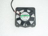 SUNON KDE0504PFV2 11.MS.B1718.A.GN.X DC5V 1.0W 4010 4CM 40mm 40x40x10mm 2Pin Cooling Fan