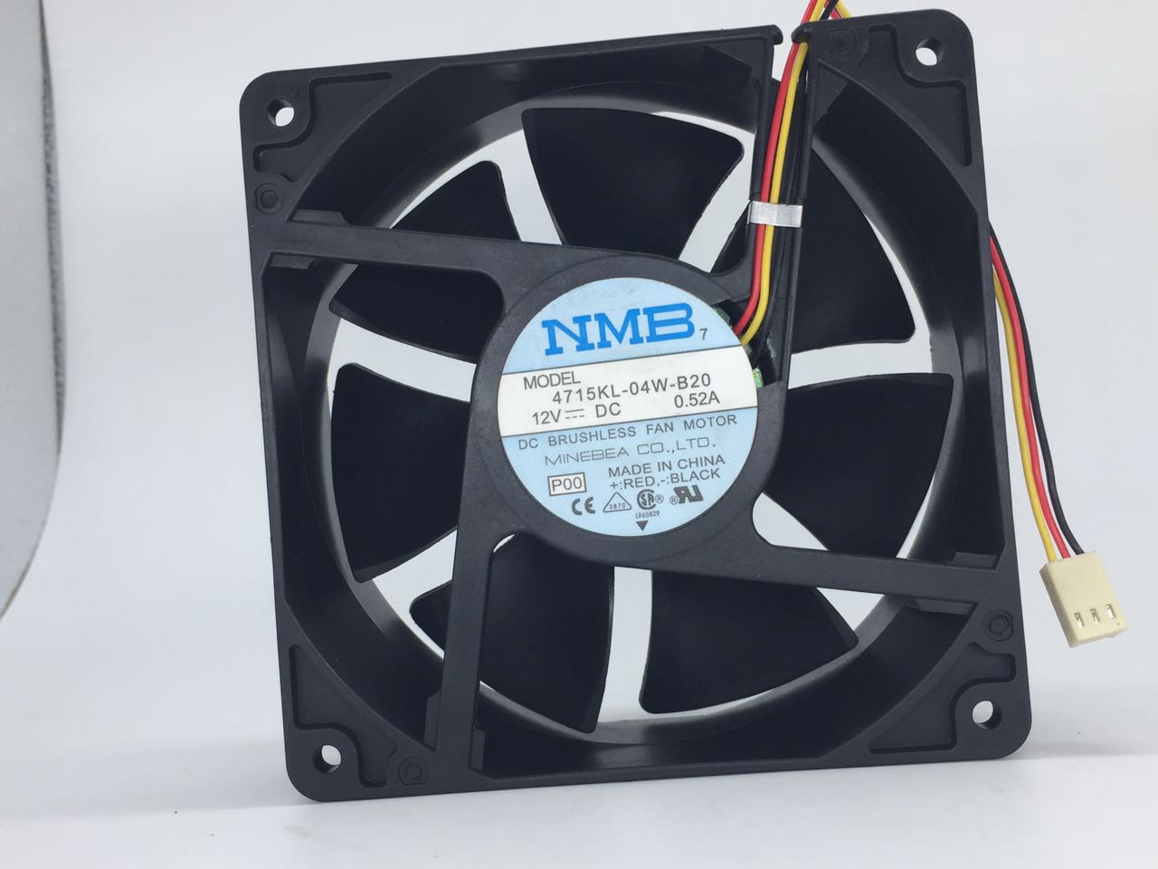 NMB 4715KL-04W-B20 P00 DC12V 0.52A 12038 12CM 120x120x38mm 3Pin 3Wire Cooling Fan